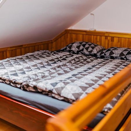 Niki Apartman Дьюла Экстерьер фото
