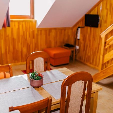 Niki Apartman Дьюла Экстерьер фото