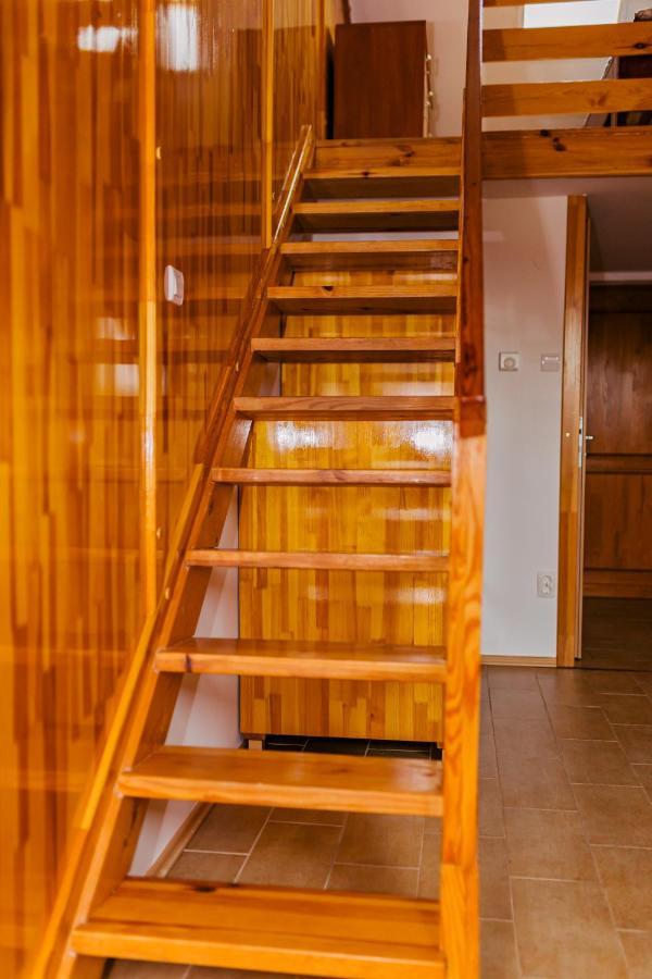Niki Apartman Дьюла Экстерьер фото